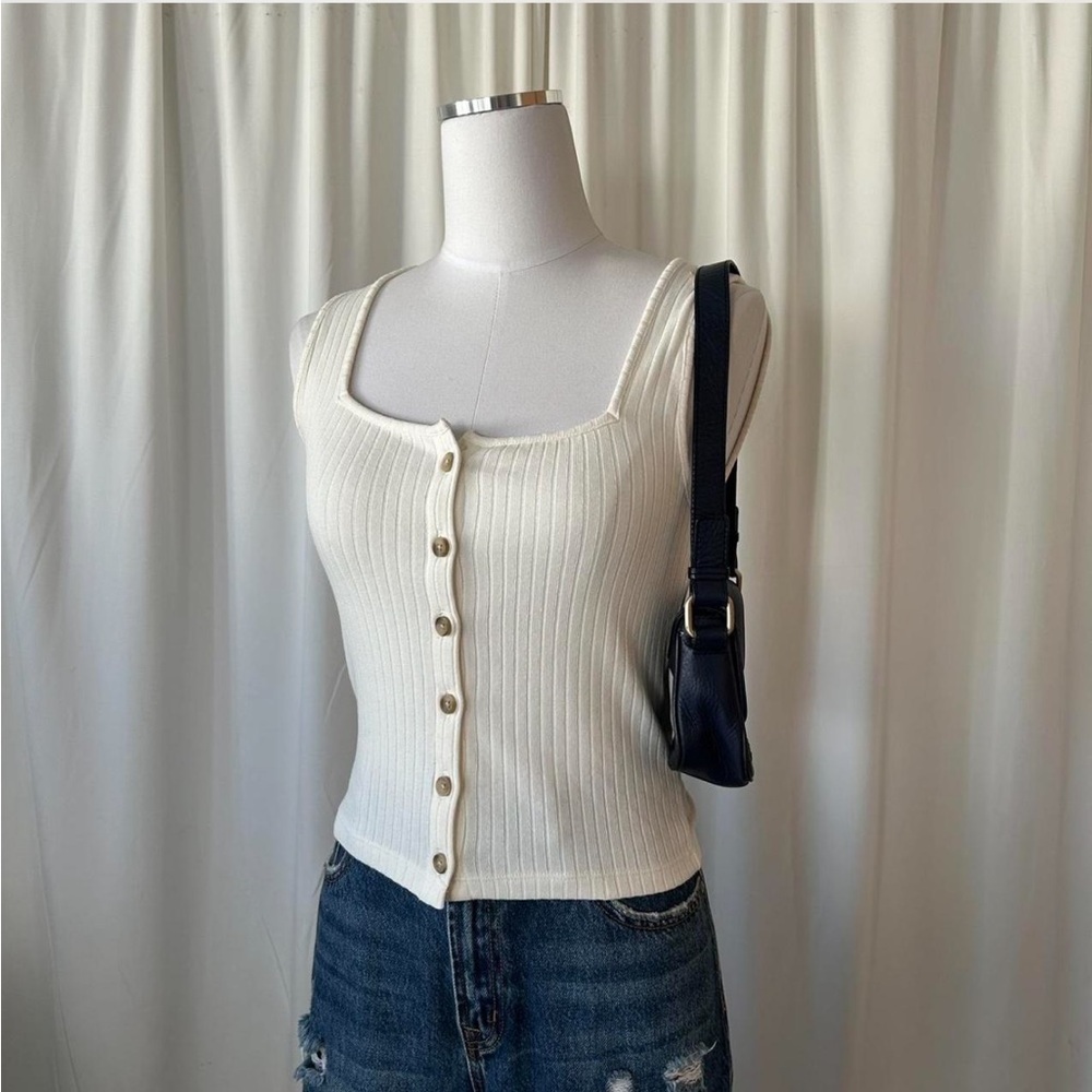 Madewell white ribbed Button-front Tank Top size XS. - Picture 6 of 8